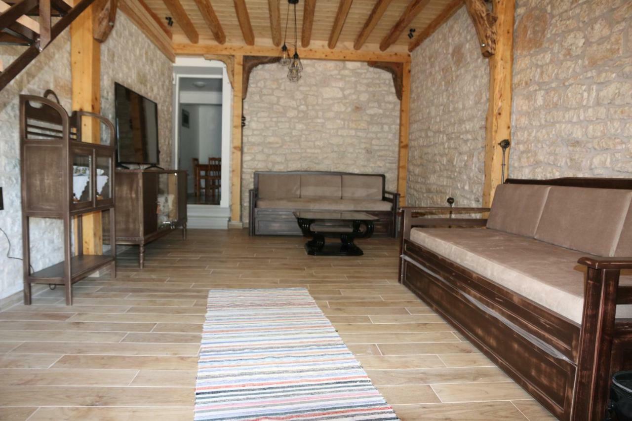 Aknato Villa Vlikhón Exteriör bild