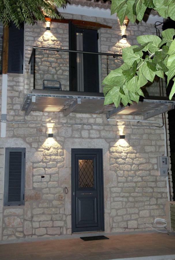 Aknato Villa Vlikhón Exteriör bild